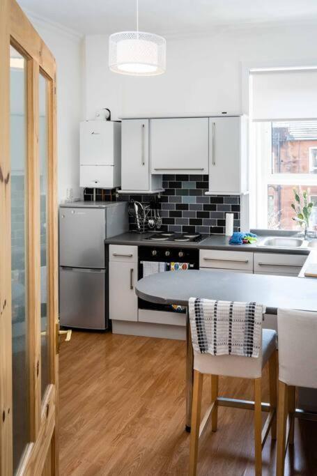 Charming 1-Bed Southside Flat In Great Location Apartman Glasgow Kültér fotó